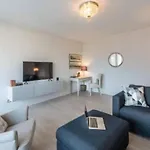 Elegante Penthouse-wohnung Mit Seeblick By Interhome *