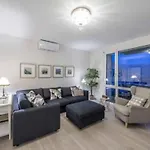 Elegante Penthouse-wohnung Mit Seeblick By Interhome Lugano