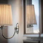 Appartement Elegante Penthouse-wohnung Mit Seeblick By Interhome *