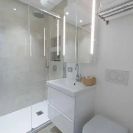 Apartment Elegante Penthouse-wohnung Mit Seeblick By Interhome Lugano