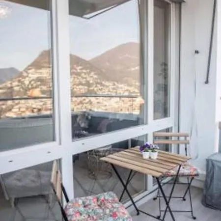 Elegante Penthouse-wohnung Mit Seeblick By Interhome Apartment