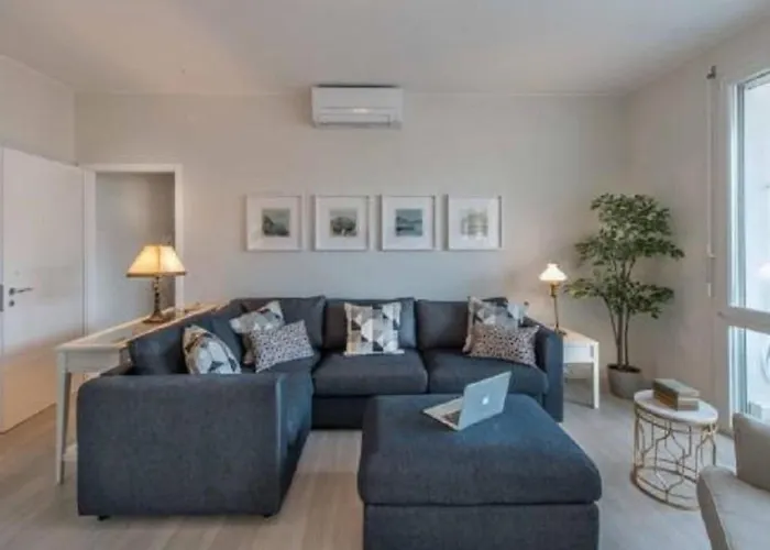 Appartamento Elegante Penthouse-wohnung Mit Seeblick By Interhome Lugano