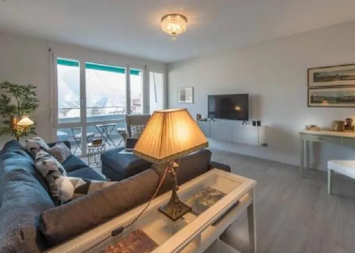 Elegante Penthouse-wohnung Mit Seeblick By Interhome Lugano