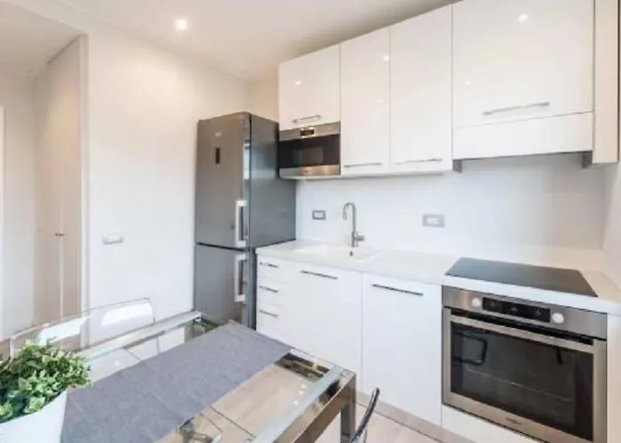 Elegante Penthouse-wohnung Mit Seeblick By Interhome Appartamento *