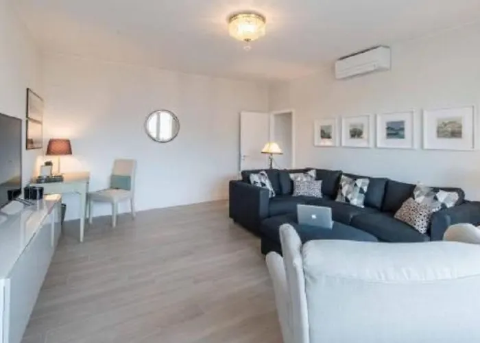 Appartamento Elegante Penthouse-wohnung Mit Seeblick By Interhome *