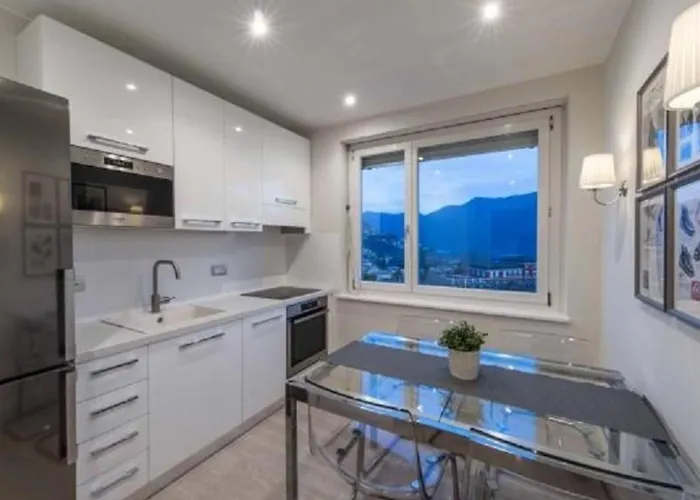 Appartamento Elegante Penthouse-wohnung Mit Seeblick By Interhome