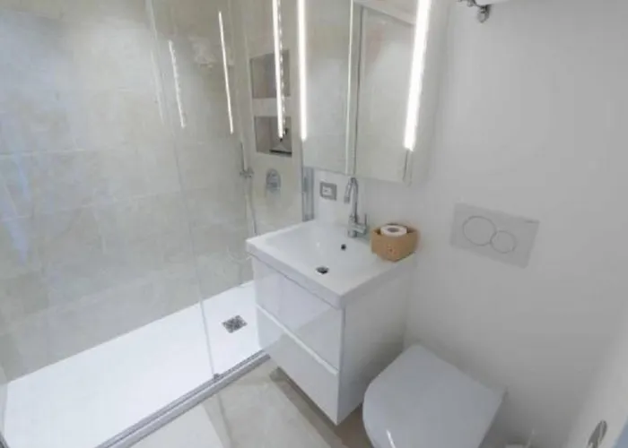 Appartamento Elegante Penthouse-wohnung Mit Seeblick By Interhome