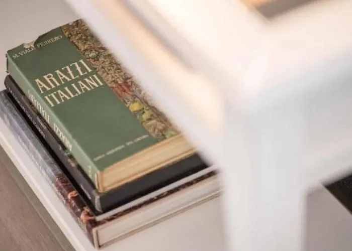 Elegante Penthouse-wohnung Mit Seeblick By Interhome Appartamento Lugano